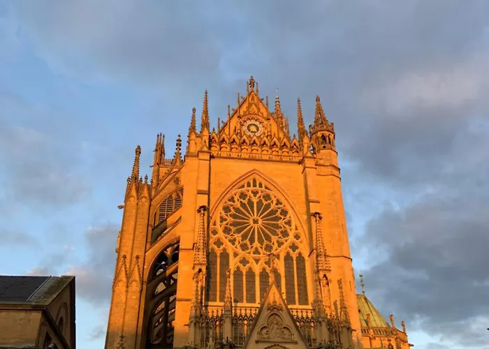 Au Petit Coeur Messin Chaleureux T2 Entièrement Rénové Appartamento *